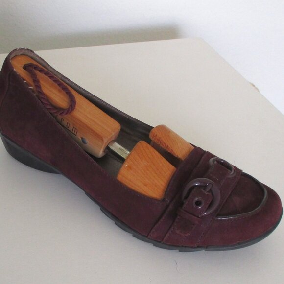 Kenneth Cole Reaction Womens Plum Suede Flat Loafer - Size 6M - Picture 3 of 10